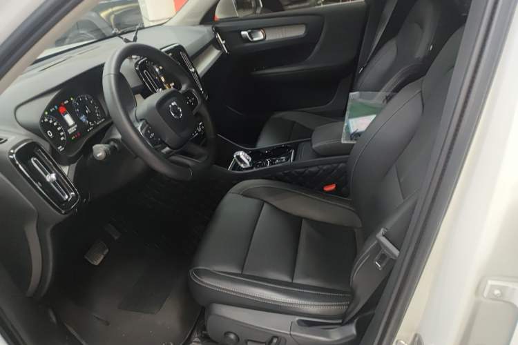 Used Volvo XC40 2021 T4 Four-Wheel Drive Smart Luxury Edition