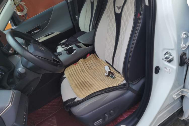 Used Toyota Harrier 2023 2.0L CVT Two-Wheel Drive Deluxe Edition Left Front Seat