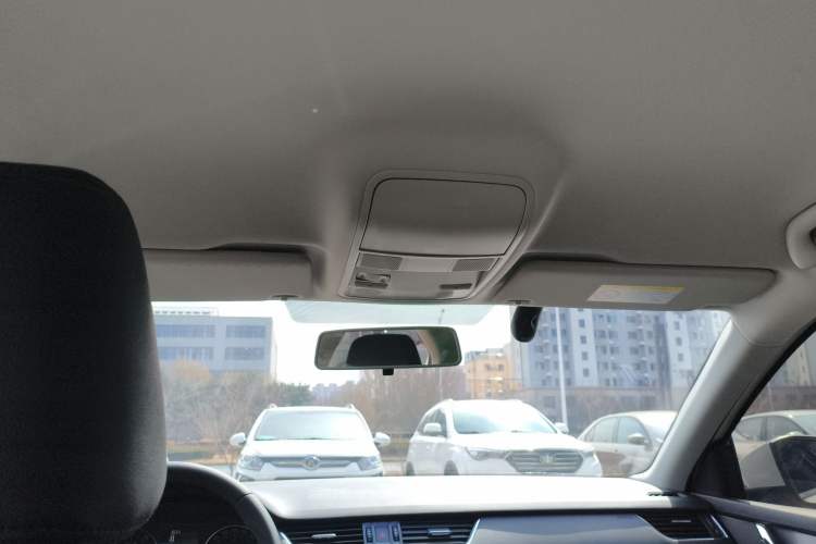 Used Skoda Octavia 2017 Classic Model 1.6L Manual Comfort Edition
