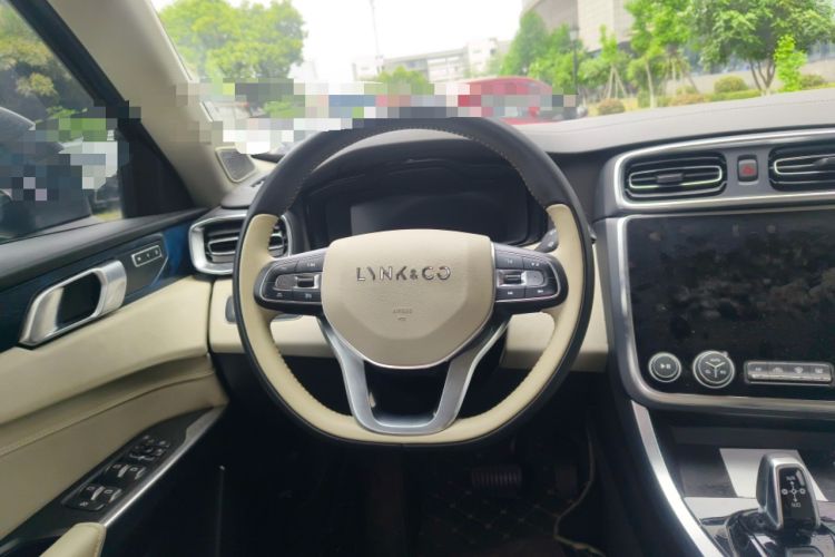 Used Lynk & Co 01 2019 2.0T Two-Wheel Drive Zhaopu Version China VI Standard Steering Wheel