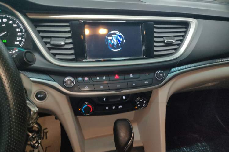 Used Buick GT 2021 Exemplar 1.5L Automatic Elite Version Audio And AC Panel