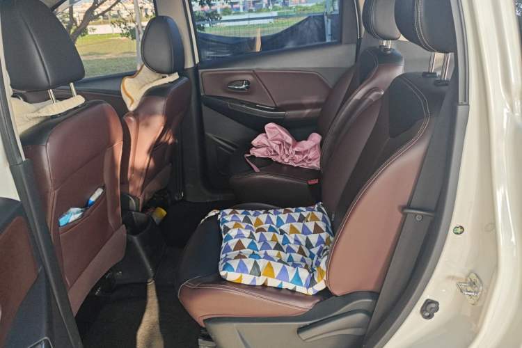 Used Venucia M50V 2017 1.6L XL CVT Luxury Edition
