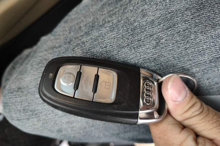 Used Audi A6L 2012 30 FSI Comfort Model Vehicle Key