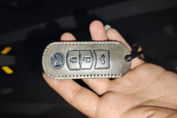 Used Mazda 3 Axela 2017 Sedan 1.5L Automatic Luxury Model China VI Standard
