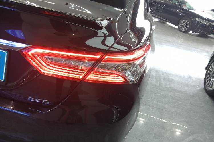 Used Toyota Camry 2021 2.5G Luxury Edition Exterior 3