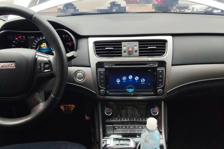 Used Haval H8 2017 2.0T Gasoline 4x4 Smart Enjoyment Version Audio And AC Panel