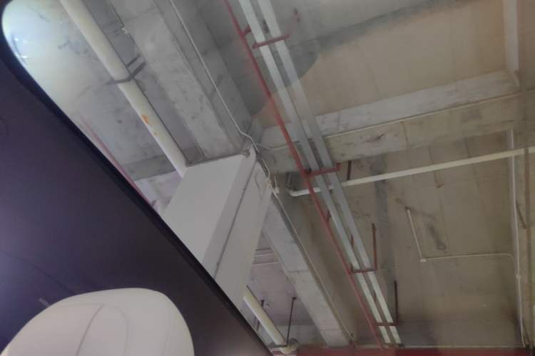 Used Li Auto i6 2025 Model Two-Wheel-Drive Standard Type Headliner