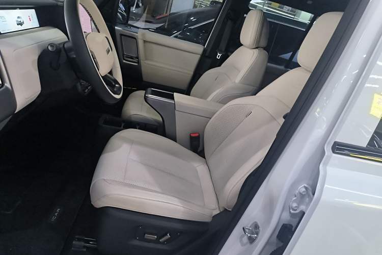 Used iCAR V23 2025 501 Four-Wheel Drive Intelligent Driving Version