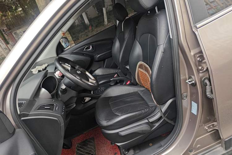 Used Hyundai ix35 2013 2.0L Automatic 4x4 Intelligent GLS China IV Standard