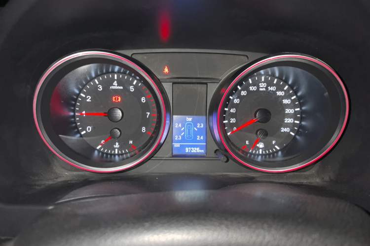 Used Haval H6 2015 Revised Version Sport Edition 1.5T Manual Transmission Two-Wheel Drive Elite Grade