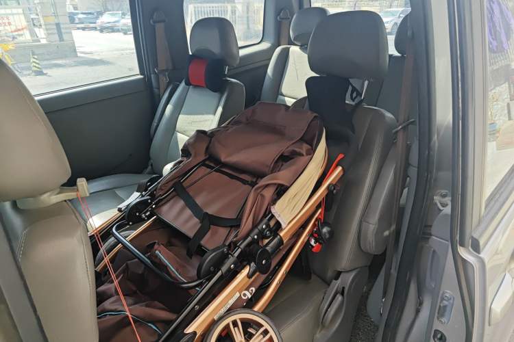 Used Dongfeng Shuaike 2012 2.0L Automatic Flagship 7-Seater
