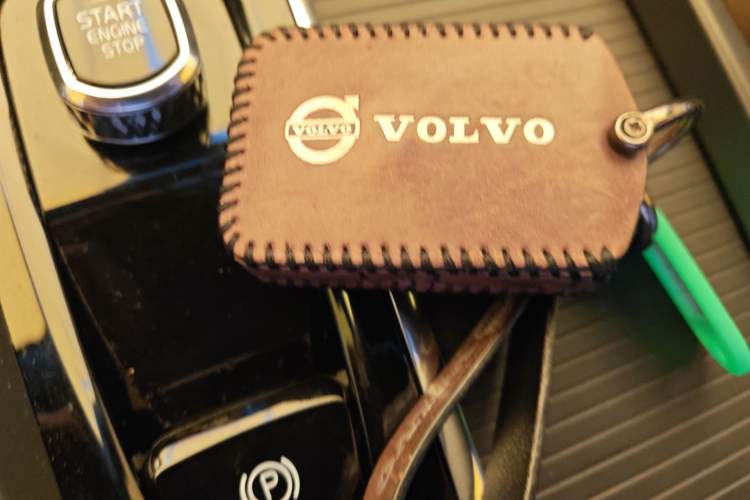 Used Volvo XC60 2022 B5 4x4 Zhiyi Luxury Edition Vehicle Key