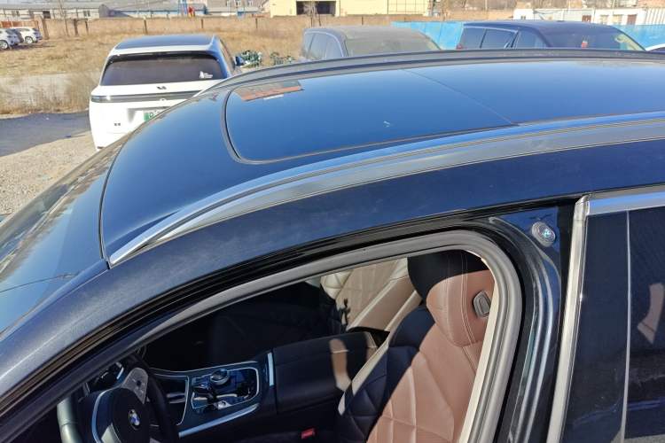 Used BMW X5 2022 xDrive 30Li M Sport Package