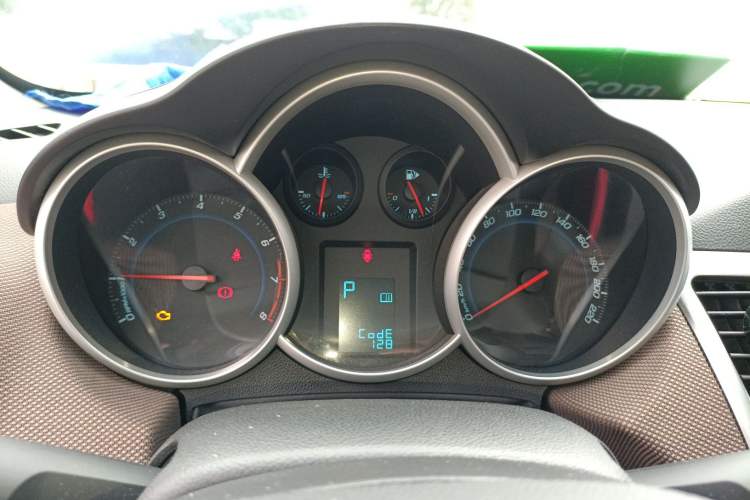 Used Chevrolet Cruze 2013 Hatchback 1.6L Automatic Luxury Model
