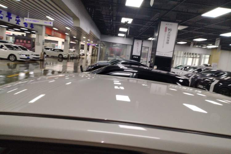 Used Wuling Hongguang MINIEV 2024 3rd Generation 215km Youth Edition Roof