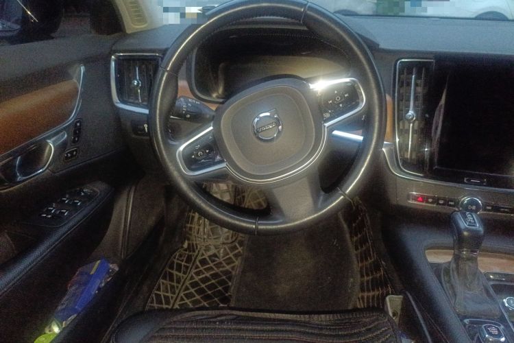 Used Volvo S90 2020 Facelifted T5 Zhiyi Luxury Edition
