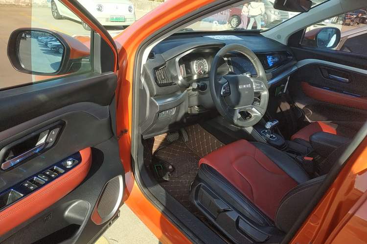 Used Haval H2s 2017 Red-Label 1.5T Dual-Clutch Comfort Model