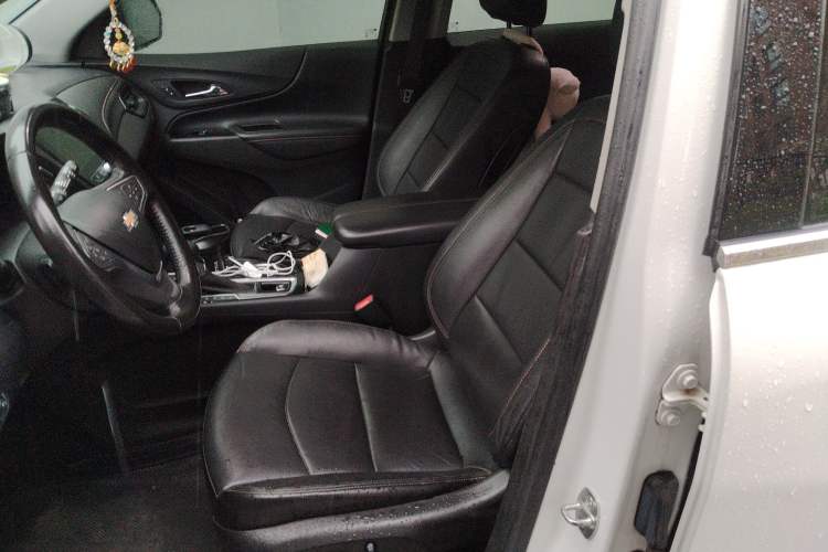 Used Chevrolet Equinox 2021 535T Yujie Edition Left Front Seat