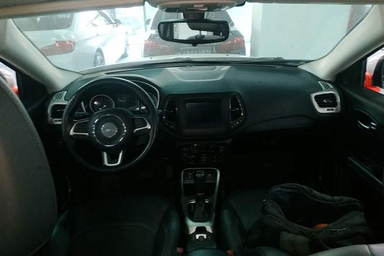 Used Jeep Compass 2019 200T Automatic Enjoyment - Connected Large Screen Version