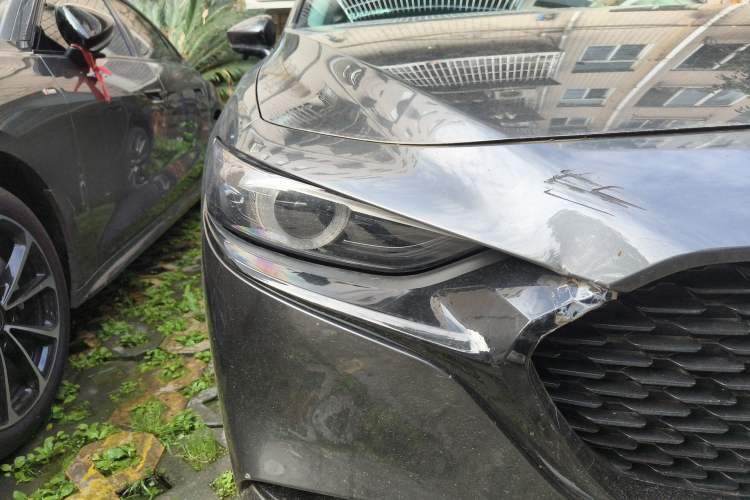 Used Mazda 3 Axela 2021 2.0L Automatic Zhiya Edition Right Front Headlight