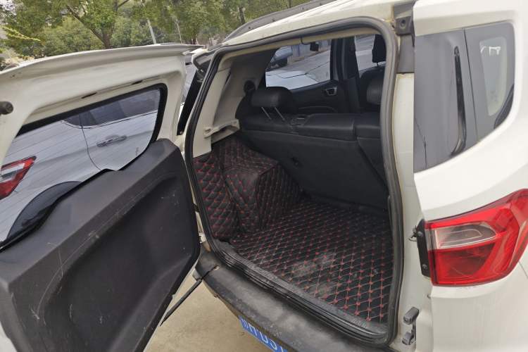 Used Ford EcoSport 2013 1.5L Automatic Fashion Model