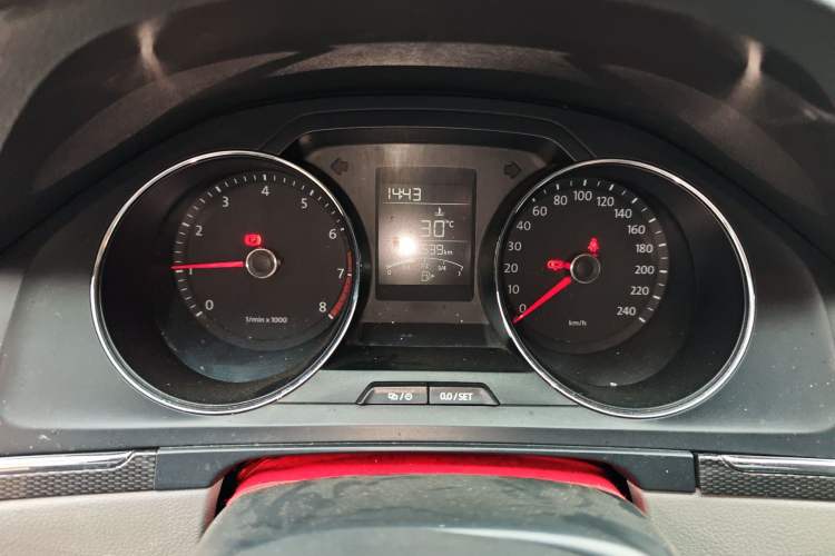 Used Volkswagen Bora 2014 1.6L Manual Fashion Edition Instrument Cluster