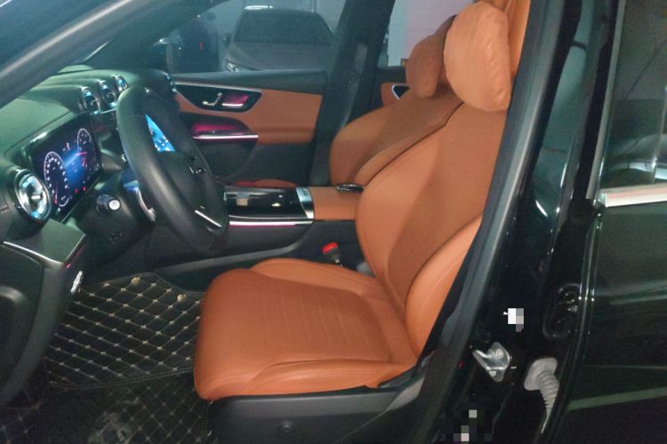 Used Mercedes-Benz GLC 2024 GLC 260 L 4MATIC Luxury Model 5 Seats