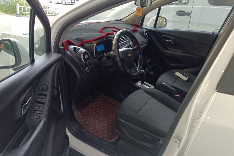 Used Chevrolet Trax 2016 1.4T Automatic Two-Wheel Drive Comfort Version with Sunroof