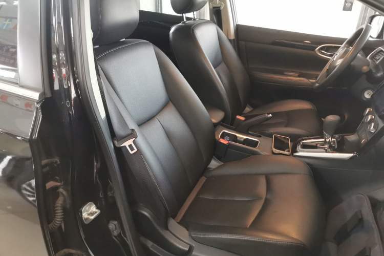 Used Nissan Sylphy 2021 Classic 1.6XL CVT Luxury Edition Right Front Seat