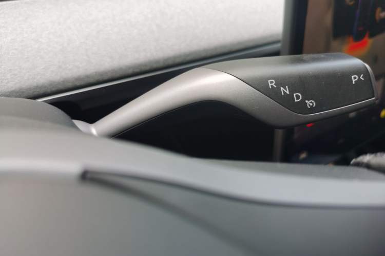 Used Tesla Model Y 2024 Rear-Wheel-Drive Version Gear Lever