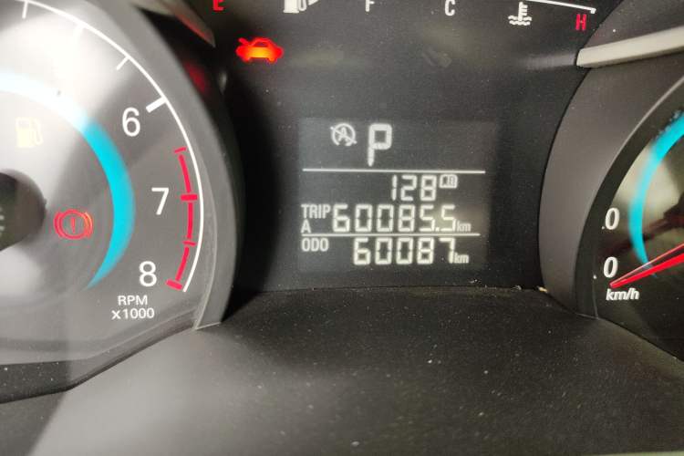 Used Chevrolet Cavalier 2019 320 Automatic Enjoyment with Sunroof Odometer Close Up