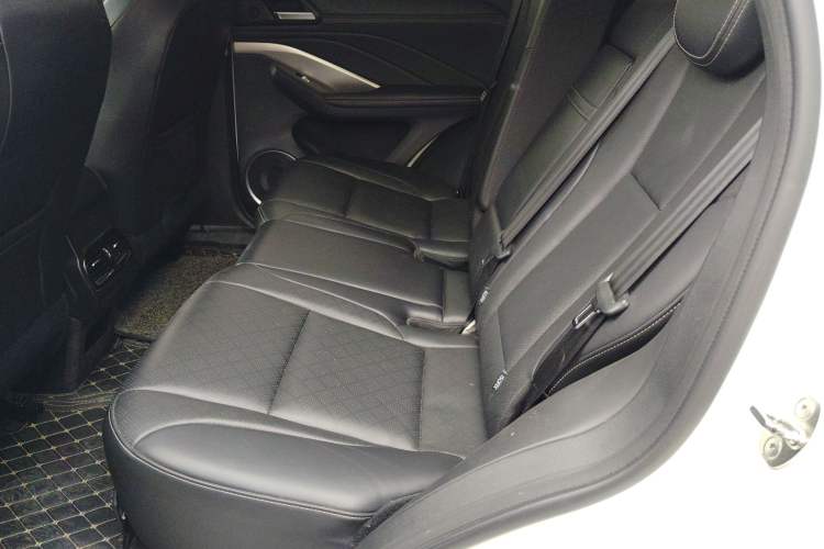 Used Wey VV6 2021 2.0T Two-Wheel Drive Smart Protection+