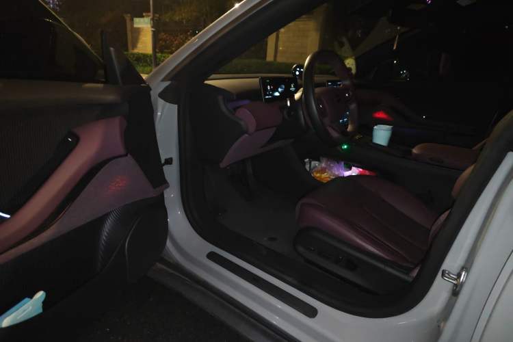 Used Nio ET5T 2023 75 kWh Touring