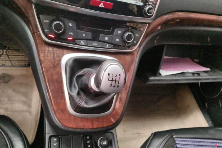 Used Haval H6 2017 Red-Label Sport Edition 1.5T Manual Two-Wheel Drive Elite Model
