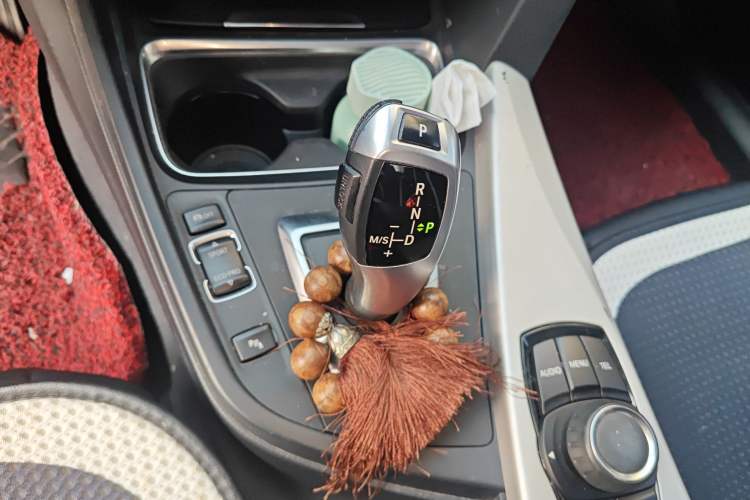 Used BMW 3 Series 2014 320Li Fashion Model
