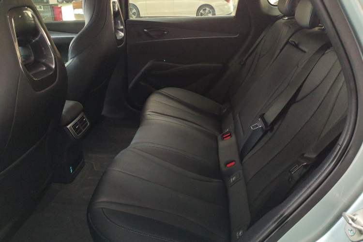 Used BYD Seal 06 New Energy 2025 DM-i Smart Drive 120KM Deluxe Model Left Rear Seat