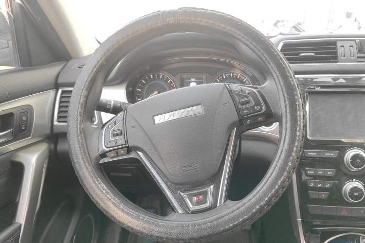 Used Haval H2 2017 Red-Label 1.5T Manual Two-Wheel Drive Comfort Model Steering Wheel