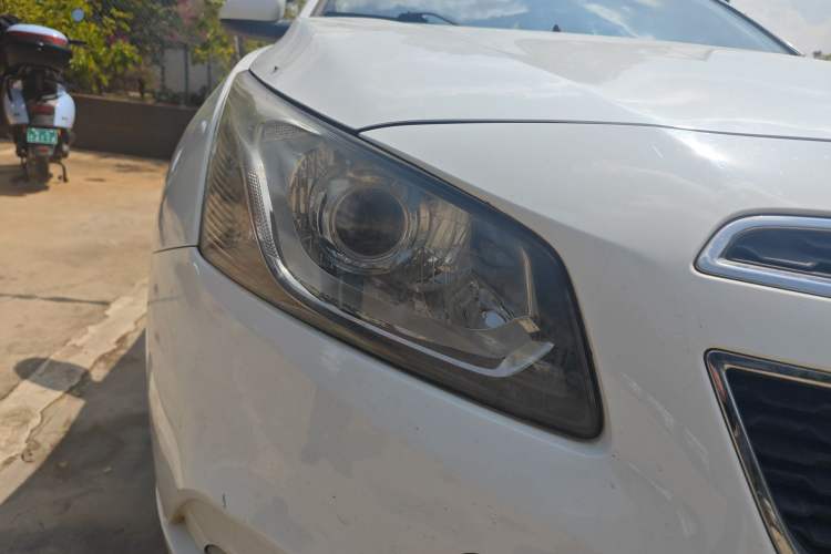 Used Chevrolet Cruze 2015 1.5L Classic SL MT Right Front Headlight