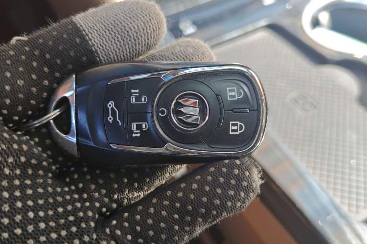 Used Buick GL8 2018 ES 28T Flagship Model China VI Standard