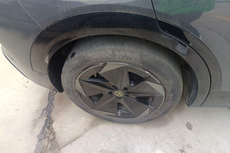 Used Volkswagen ID.UNYX 2024 Pro Long-Range Version Right Rear Wheel Hub