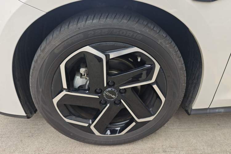 Used BYD Seal 06 New Energy 2025 DM-i Intelligent Drive 120KM Flagship Model Exterior 4