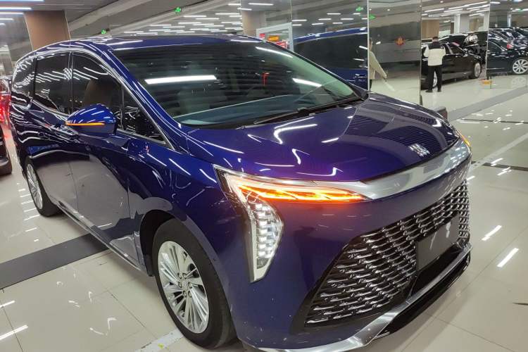 Used Buick Century 2023 2.0T Six-Seater Yinshi Edition
