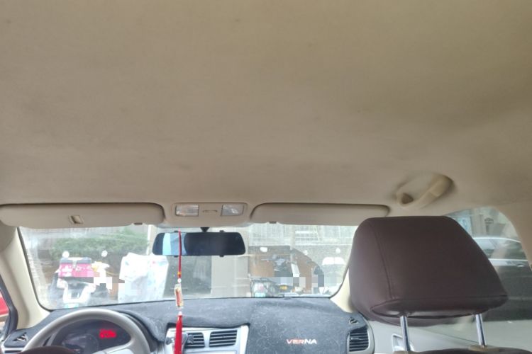 Used Hyundai Verna (older generation) 2010 Sedan 1.4L Automatic Comfort Model GS
