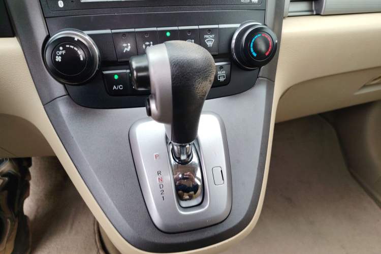 Used Honda CR-V 2010 2.0L automatic two-wheel drive urban version