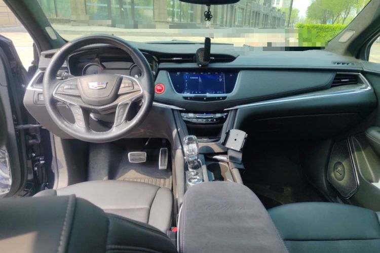 Used Cadillac XT5 2020 Updated Version 28T All-Wheel Drive Leading Sporty Type Center Console