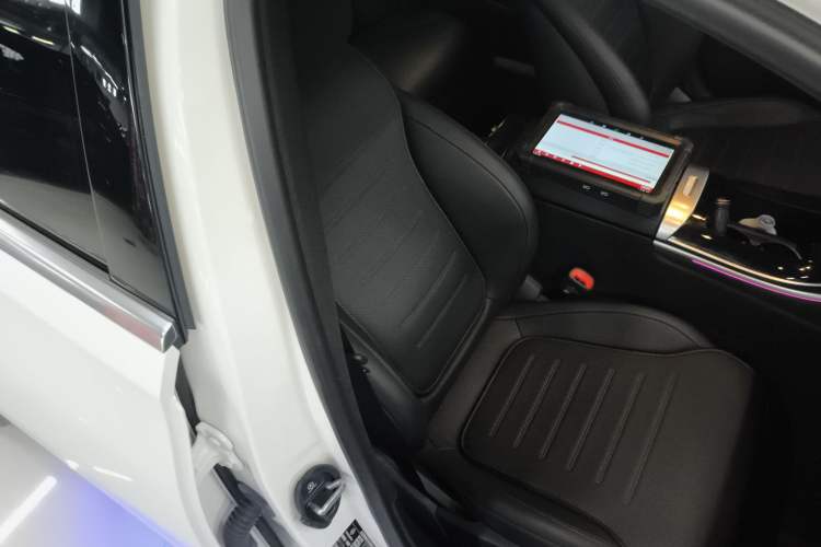 Used Mercedes-Benz C-Class New Energy 2024 Revised Version C 350 eL
