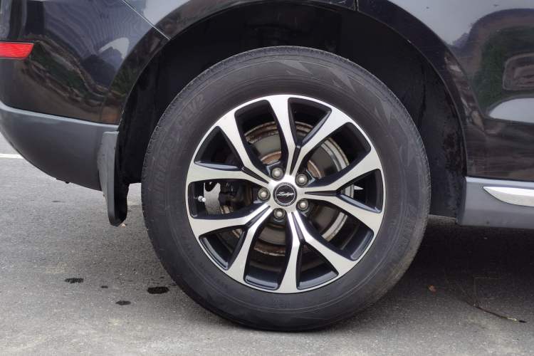 Used Zotye T600 Coupe 2017 1.5T Automatic Luxury Model Right Rear Wheel Hub