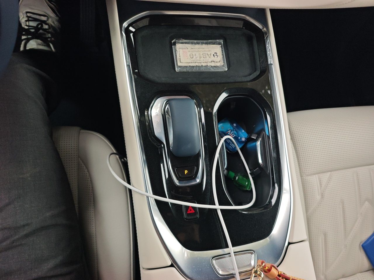 Zeekr 009 2024 Six-Seat Executive Version 4WD 108 kWh — снимка 14