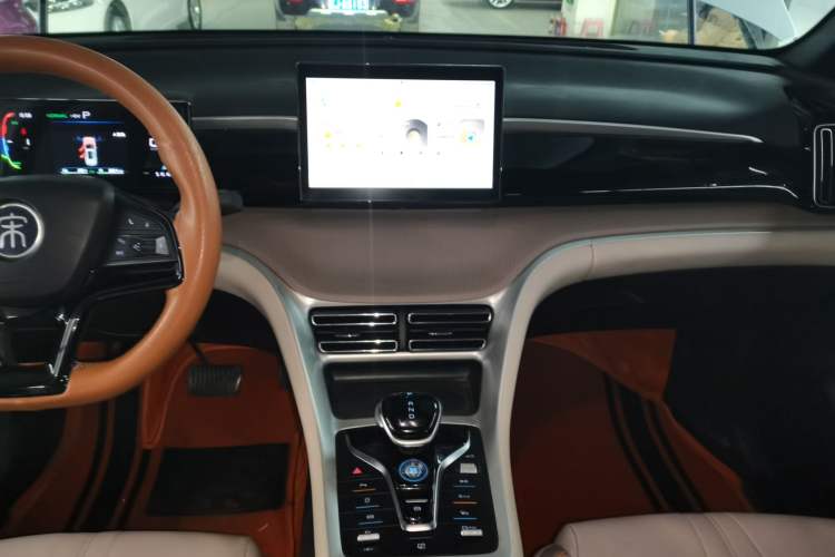 Used BYD Song Pro New Energy 2023 Champion Edition DM-i 71KM Leading Model
