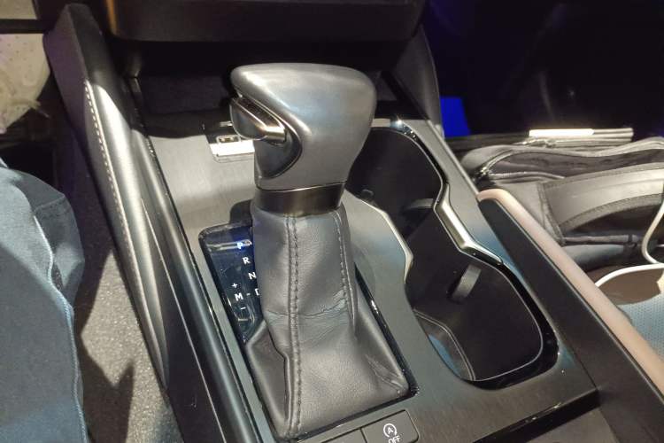 Used Lexus ES 2022 200 Excellence Edition